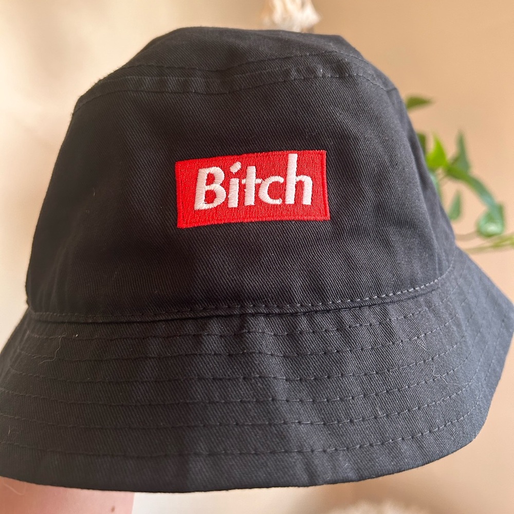 B Bucket Hat - Picture 2 of 5